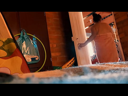 ❤️ Min onkel følger mig ind i brusebadet, han knepper mig, mens jeg tager et brusebad. ️ Fucking video at da.yh9n.top ️