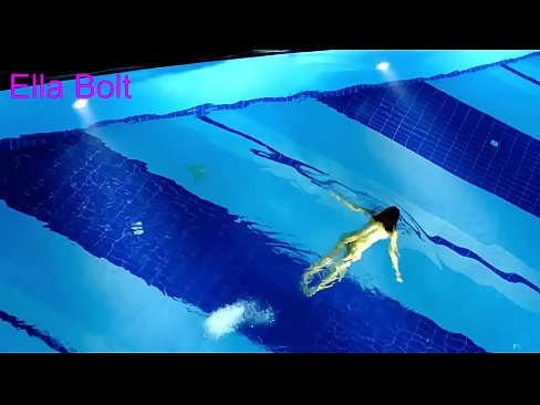 ❤️ Jeg kan ikke stoppe med at se, ung blondine fanget i at svømme nøgen i ELLA BOLT resort pool ️ Fucking video at da.yh9n.top ️