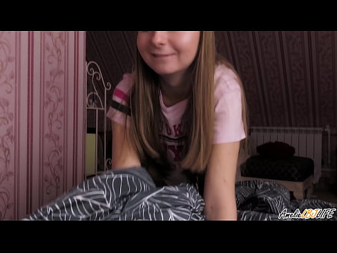 ❤️ Blondie sutter sin bedste veninde dybt og får kaskade i munden ️ Fucking video at da.yh9n.top ️